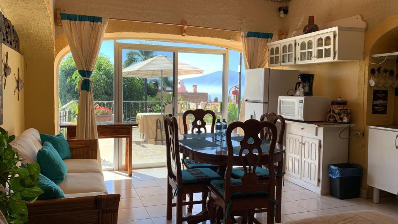 アヒヒク Casa De La Abuela Bed & Breakfast エクステリア 写真