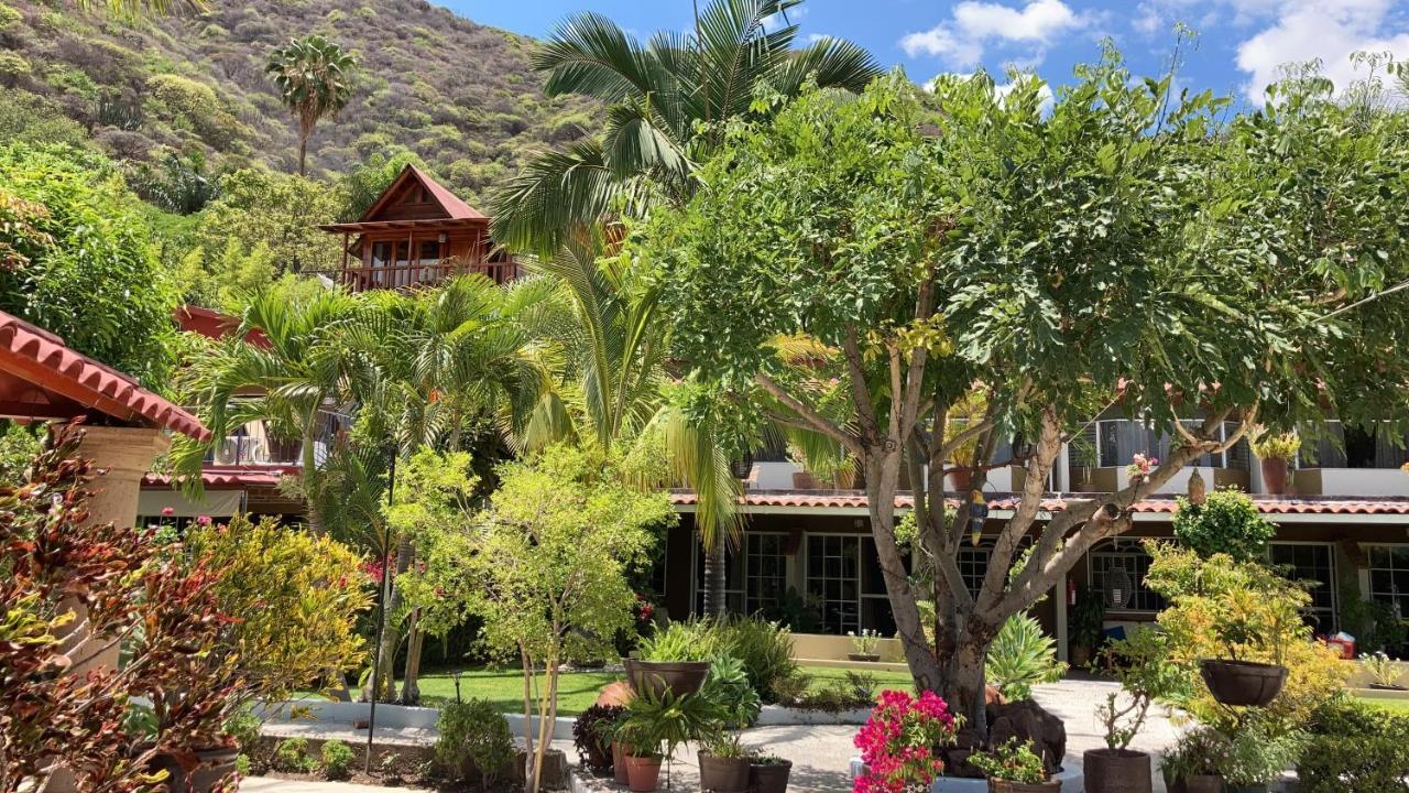アヒヒク Casa De La Abuela Bed & Breakfast エクステリア 写真