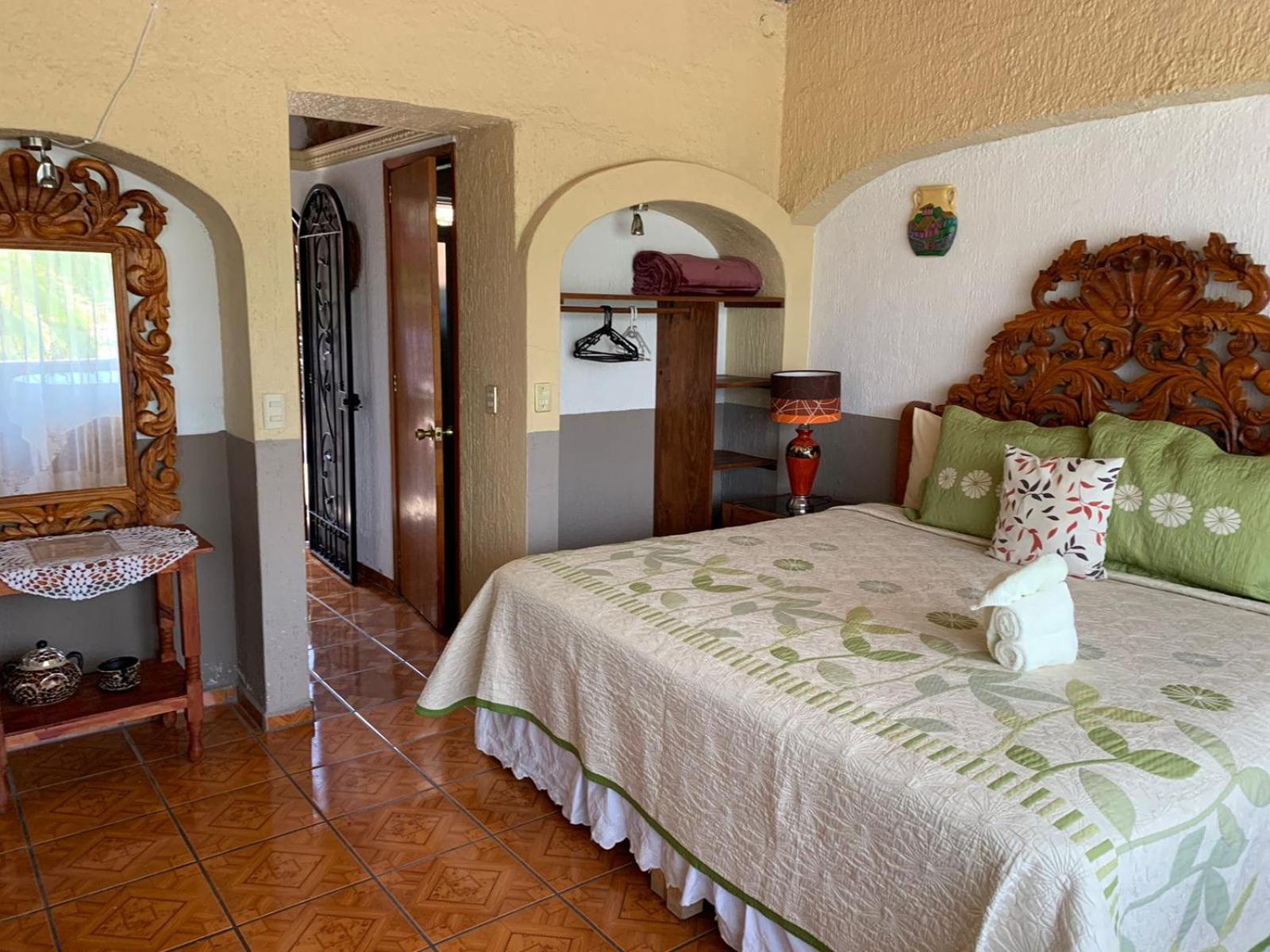 アヒヒク Casa De La Abuela Bed & Breakfast エクステリア 写真
