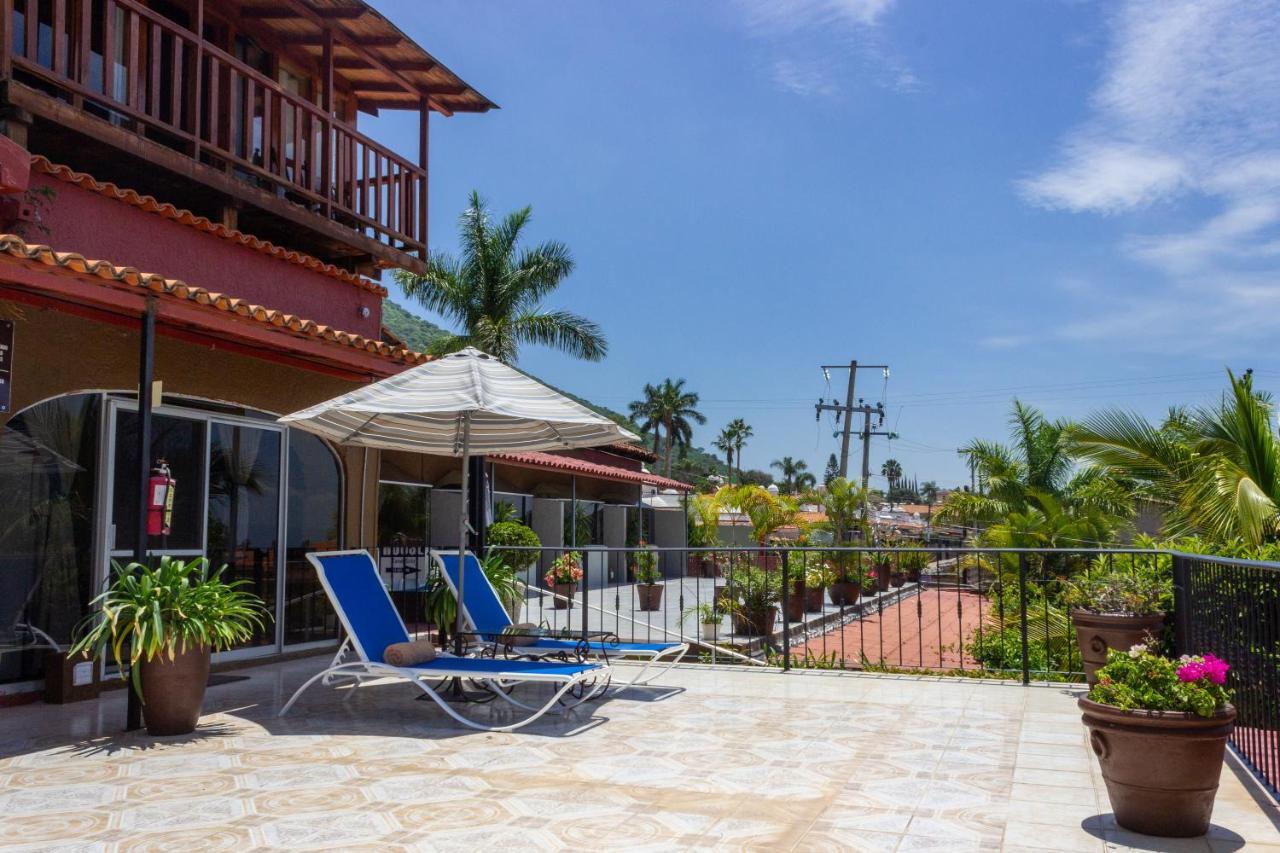 アヒヒク Casa De La Abuela Bed & Breakfast エクステリア 写真